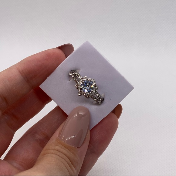 Flower Snake shape Silver simulated diamond Ring - Picture 4 of 8